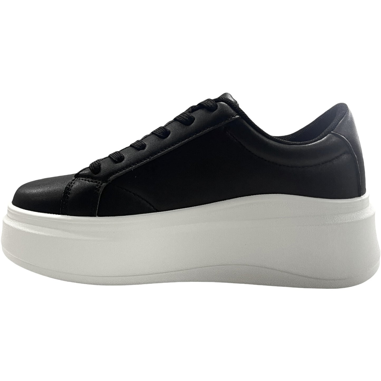 Zapatilla Mujer Negro Adriana Detogni